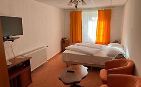 City Hotel 17